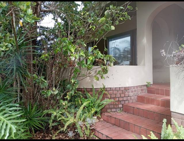 6 BEDROOM PROPERTY TO RENT IN SCOTTBURGH SOUTH